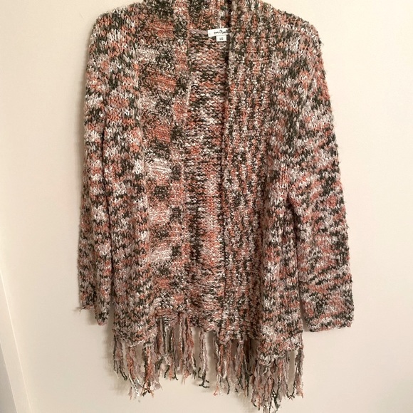SIMPLY NOELLE Women’s L/S Sweater Color Jacket Fringe Bottom Size S/M (8-10) NEW - Picture 2 of 16